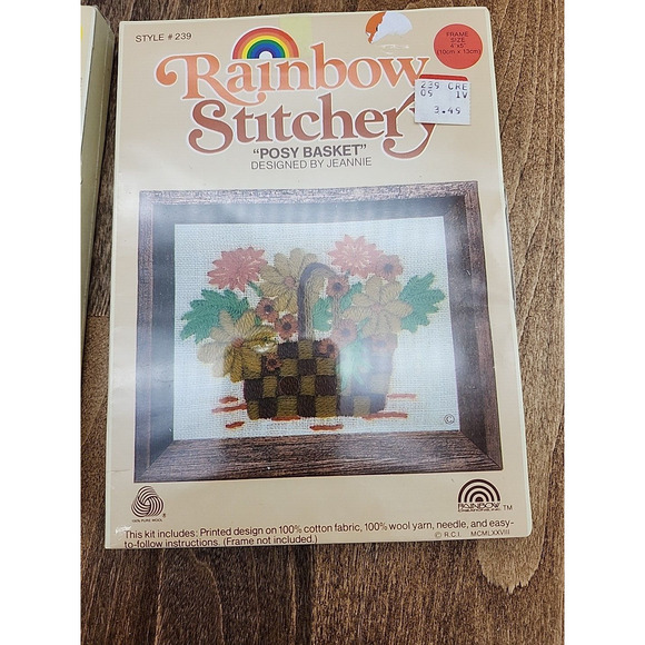 Vtng 2 Rainbow Stitchery Embroidery Crewel Cattail Bouquet/Posy Basket 1978 - Picture 3 of 4
